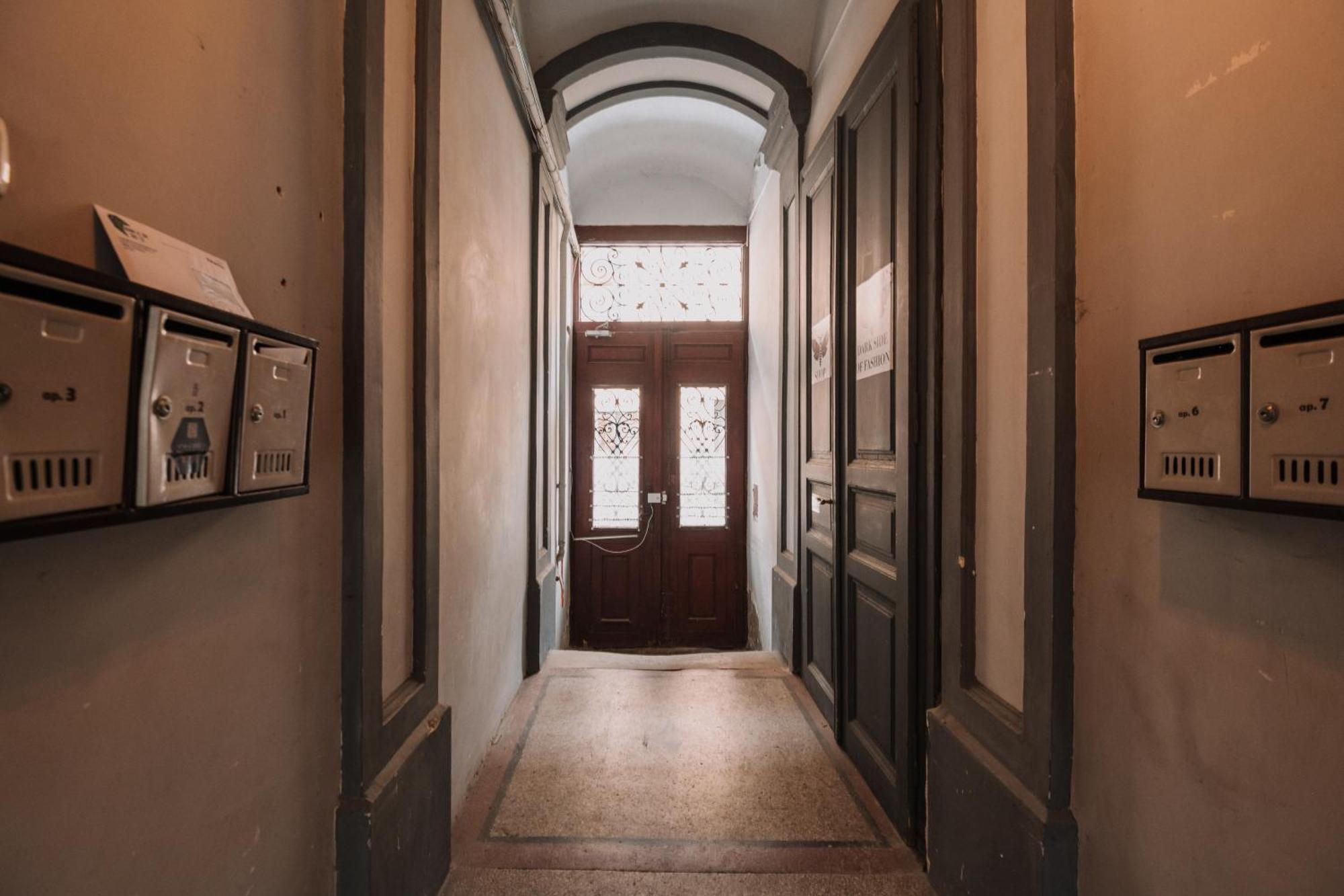 Old Town Central Apartment Cluj-Napoca Exterior photo
